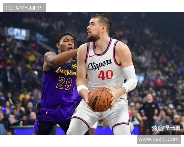 2011年湖人与快船的激烈对决回顾与分析篮球赛场上的城市对抗与荣耀